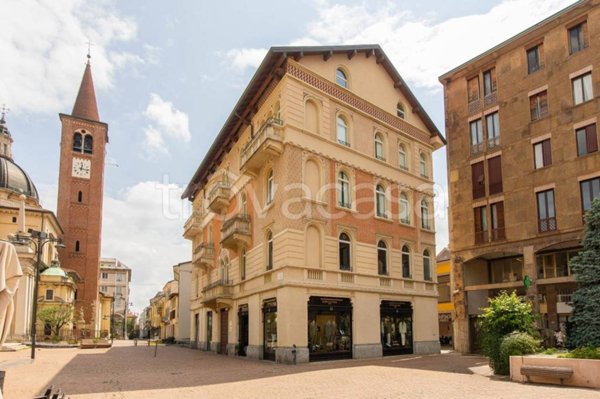 ufficio in affitto a Busto Arsizio
