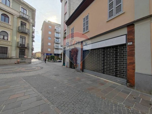 negozio in affitto a Busto Arsizio