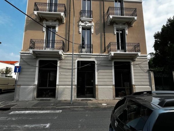 negozio in affitto a Busto Arsizio