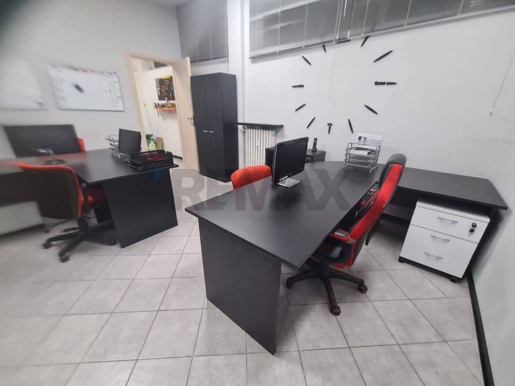 negozio in affitto a Busto Arsizio