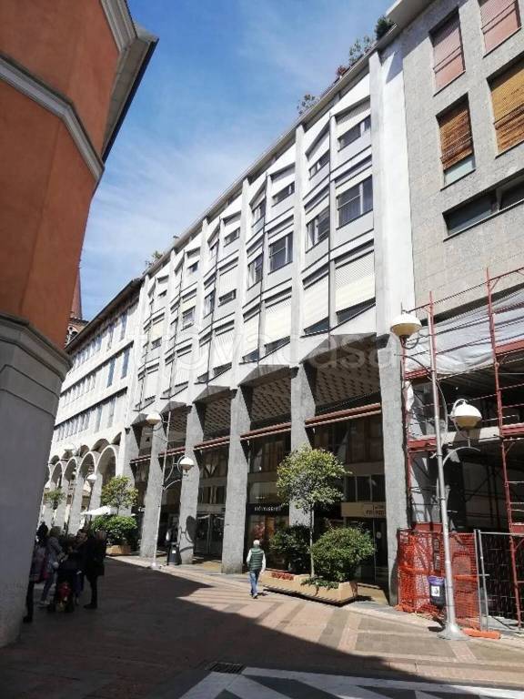 ufficio in affitto a Busto Arsizio