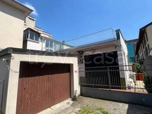 locale commerciale in affitto a Busto Arsizio