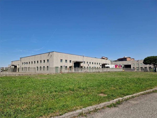 capannone in affitto a Busto Arsizio