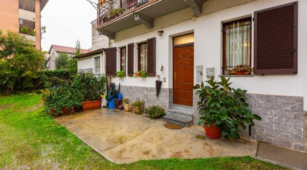 casa indipendente in affitto a Busto Arsizio