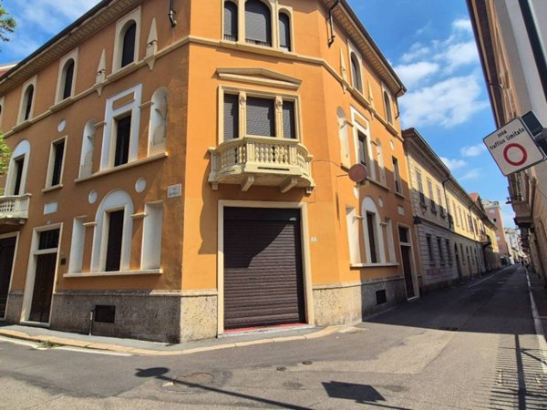 ufficio in affitto a Busto Arsizio