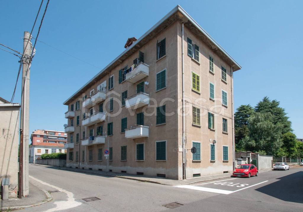 appartamento in affitto a Busto Arsizio in zona Borsano