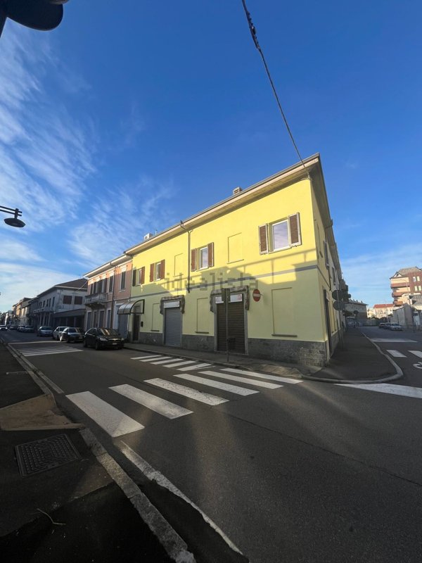 negozio in affitto a Busto Arsizio