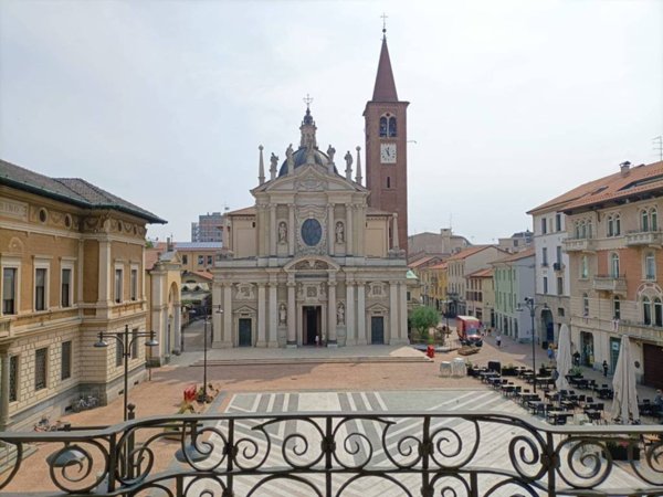 ufficio in affitto a Busto Arsizio