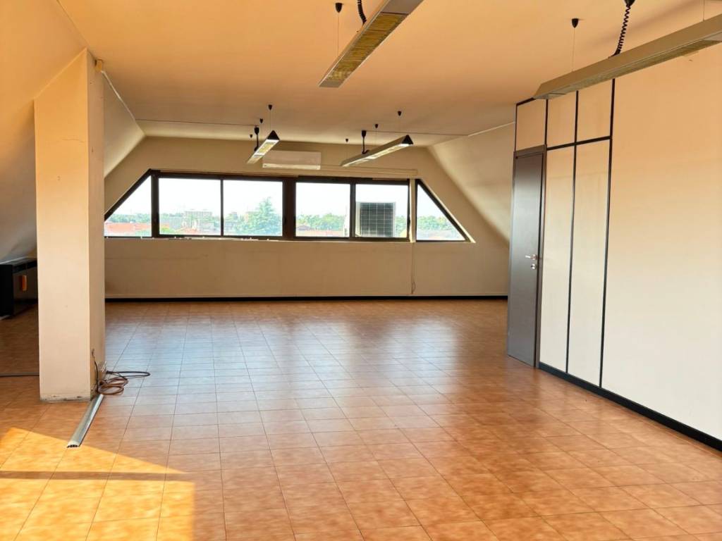 ufficio in affitto a Busto Arsizio