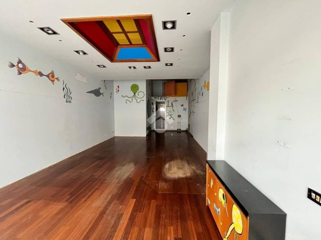 negozio in affitto a Busto Arsizio