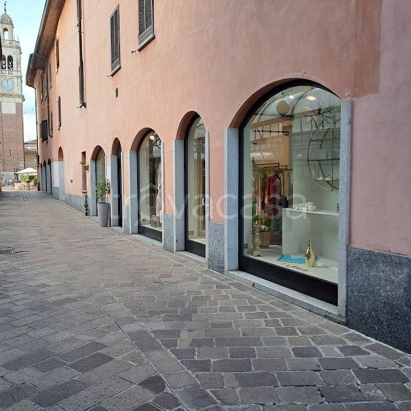 negozio in affitto a Busto Arsizio