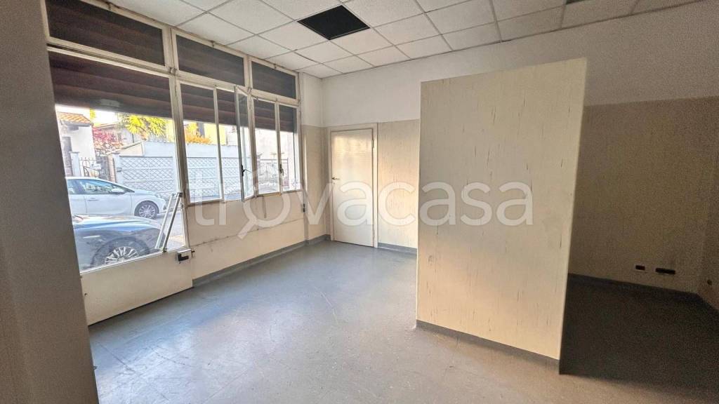 negozio in affitto a Busto Arsizio