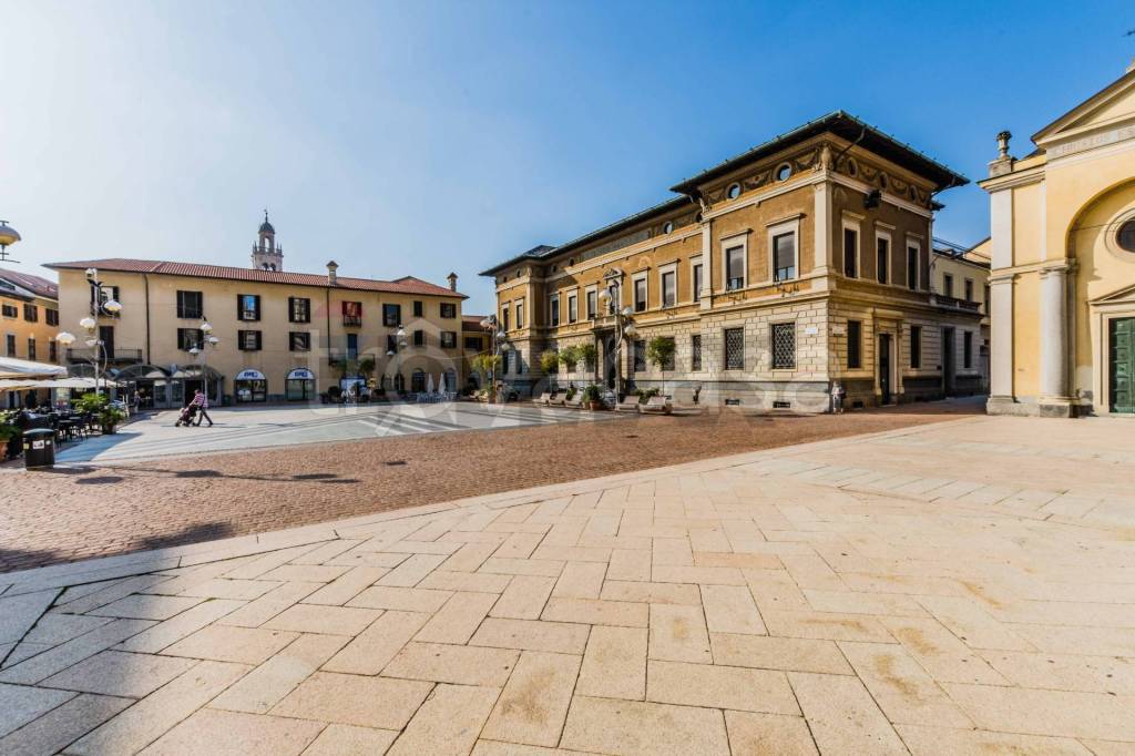 negozio in affitto a Busto Arsizio