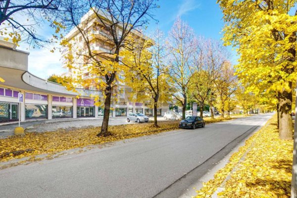 negozio in affitto a Busto Arsizio