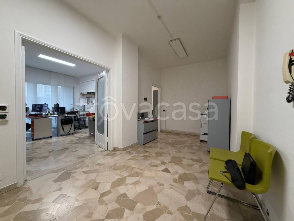 ufficio in affitto a Busto Arsizio