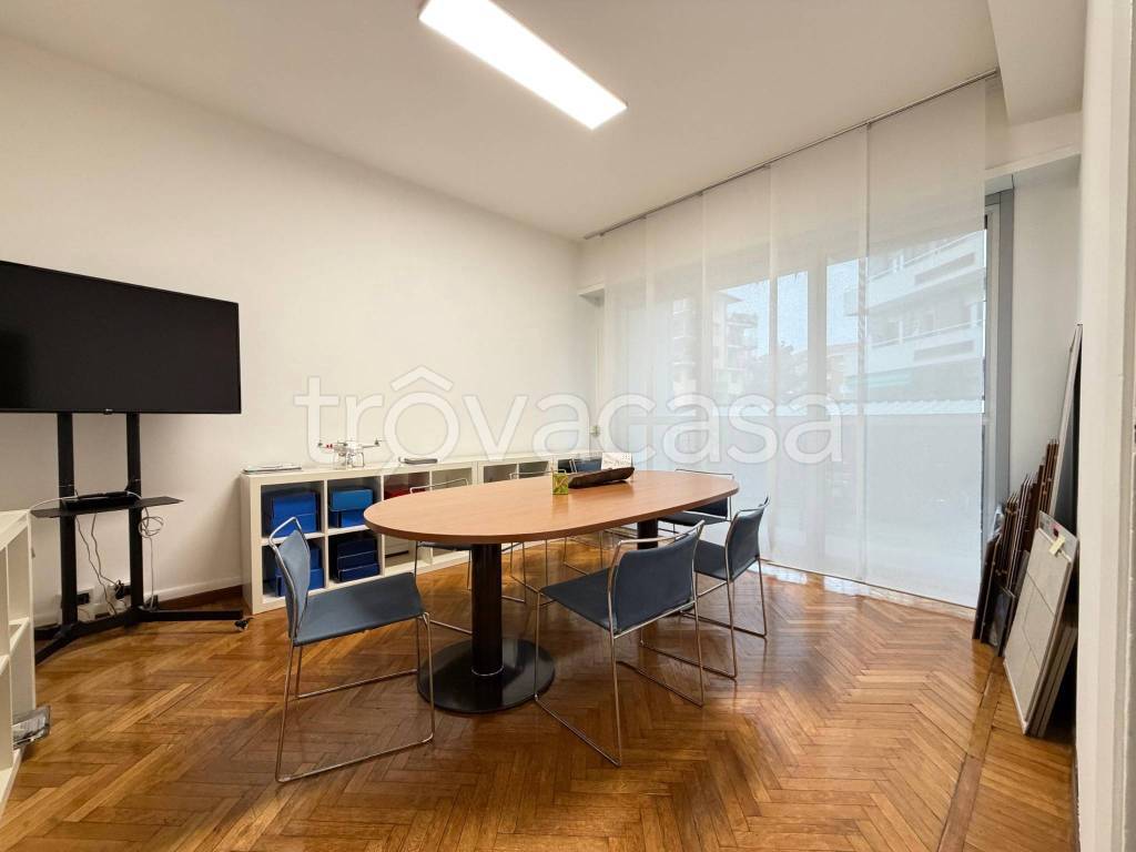 ufficio in affitto a Busto Arsizio