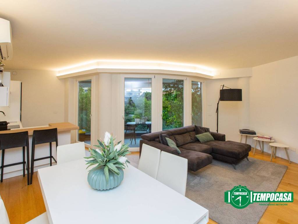 intera palazzina in affitto a Busto Arsizio