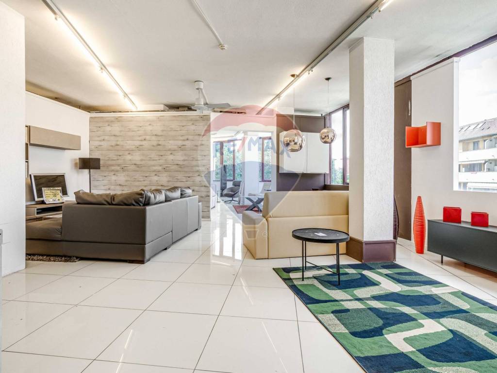 negozio in affitto a Busto Arsizio