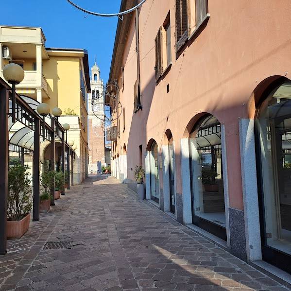 negozio in affitto a Busto Arsizio