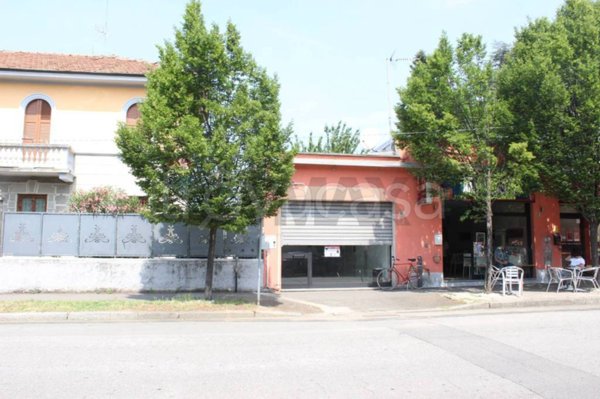 negozio in affitto a Busto Arsizio