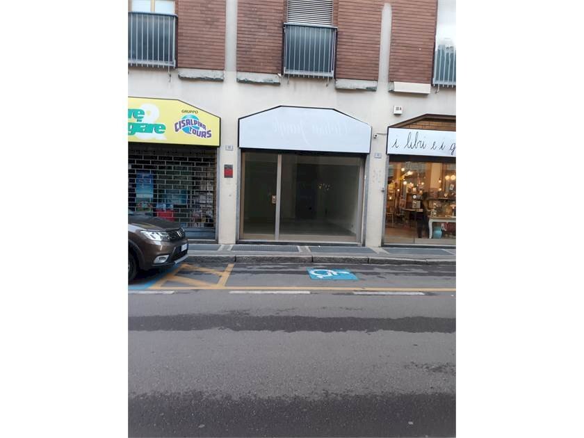 negozio in affitto a Busto Arsizio