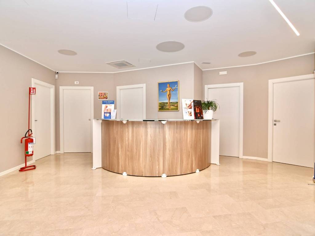 negozio in affitto a Busto Arsizio