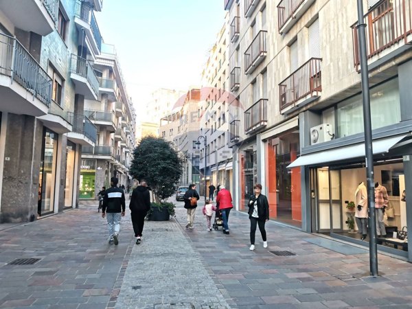 negozio in affitto a Busto Arsizio