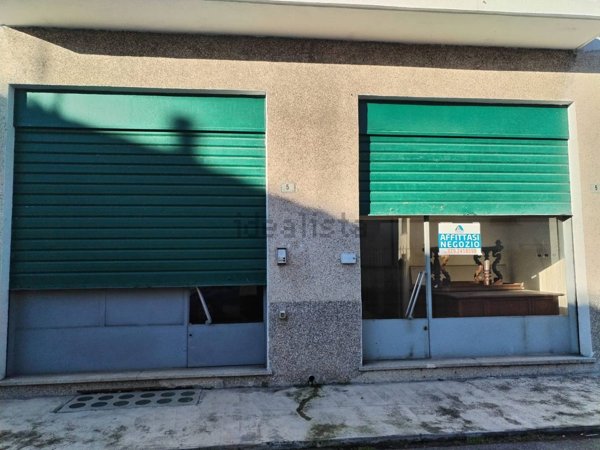 locale commerciale in affitto a Busto Arsizio