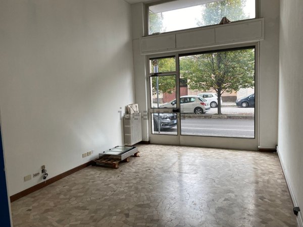 negozio in affitto a Busto Arsizio