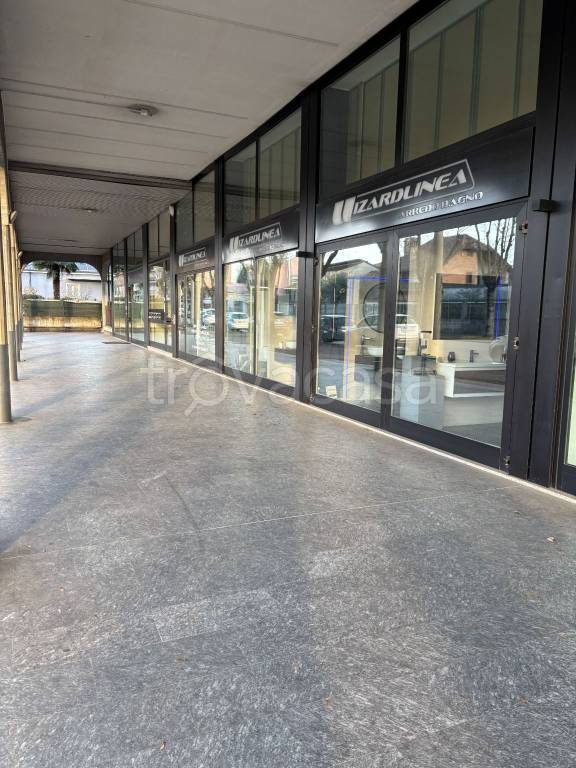 negozio in affitto a Busto Arsizio