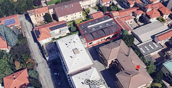 locale commerciale in affitto a Busto Arsizio