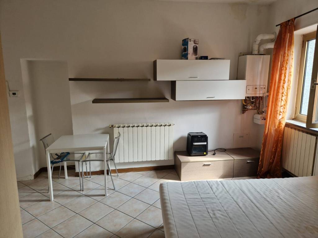 appartamento in affitto a Busto Arsizio in zona Borsano