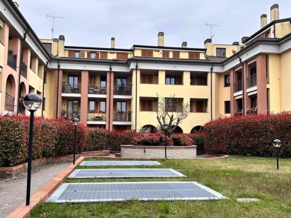 appartamento in affitto a Busto Arsizio in zona Borsano