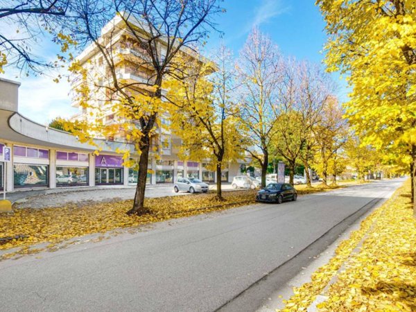 negozio in affitto a Busto Arsizio