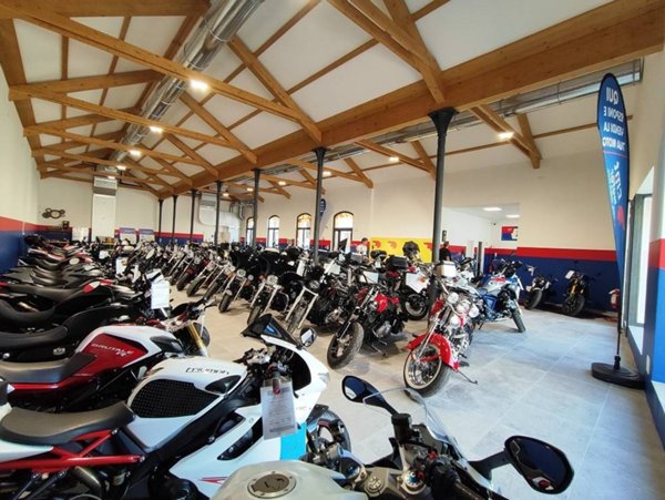 negozio in affitto a Busto Arsizio