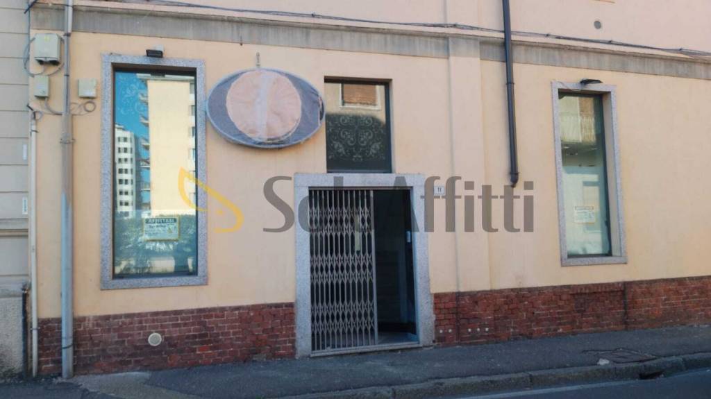 negozio in affitto a Busto Arsizio