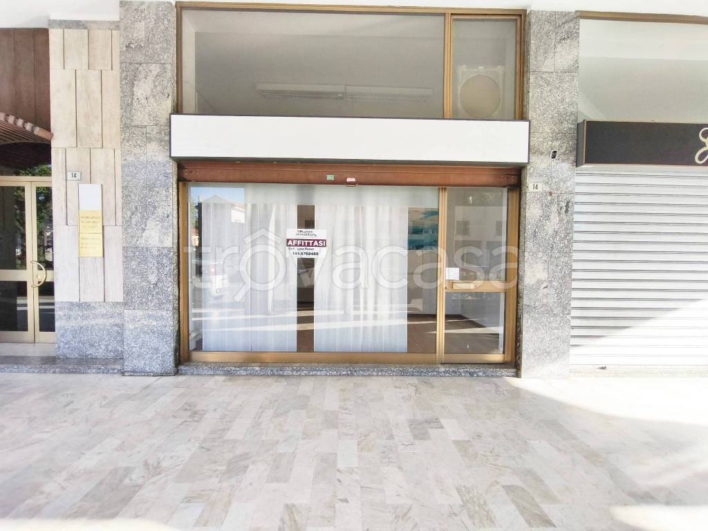 negozio in affitto a Busto Arsizio