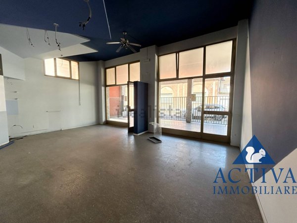 locale commerciale in affitto a Busto Arsizio