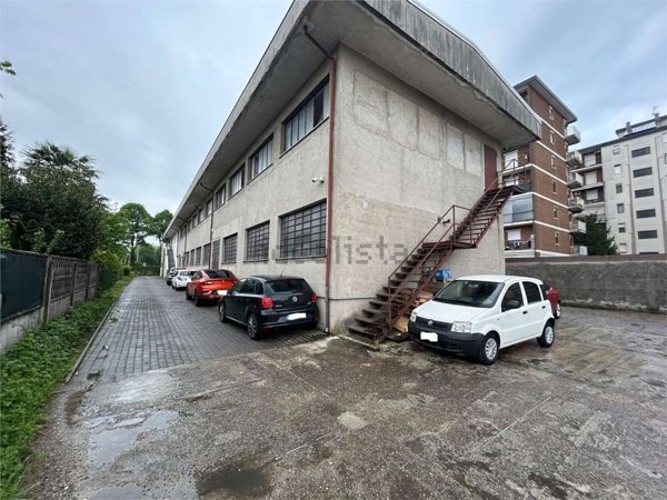 ufficio in affitto a Busto Arsizio