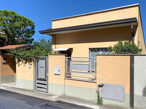 ufficio in affitto a Busto Arsizio