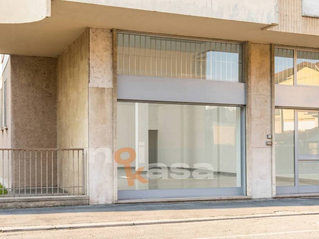 negozio in affitto a Busto Arsizio