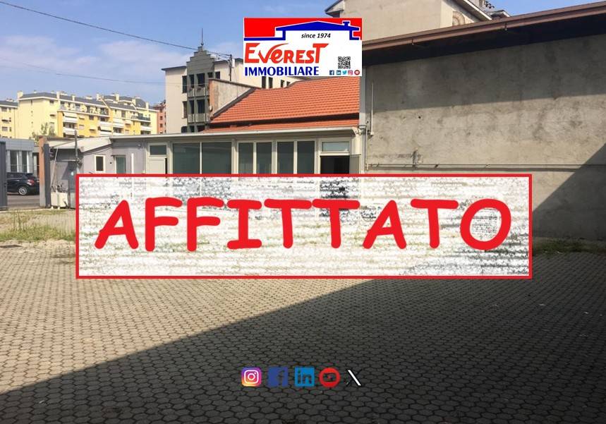 locale commerciale in affitto a Busto Arsizio