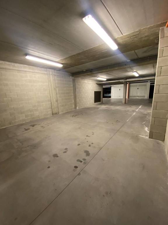 locale di sgombero in affitto a Busto Arsizio