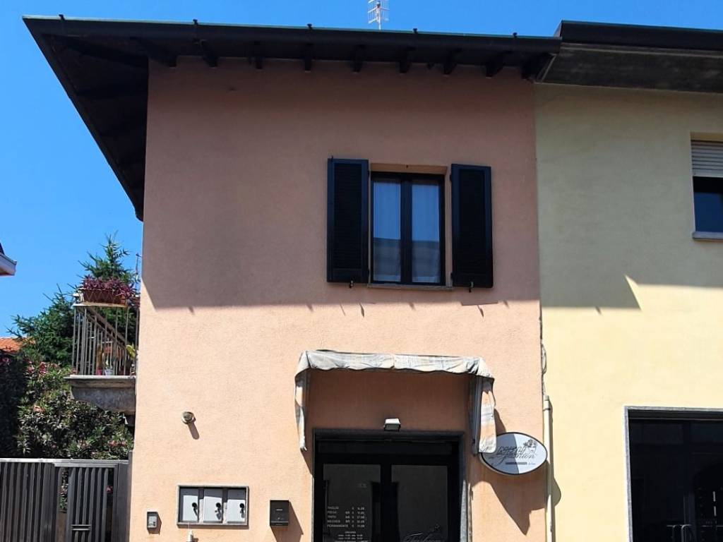 negozio in affitto a Busto Arsizio