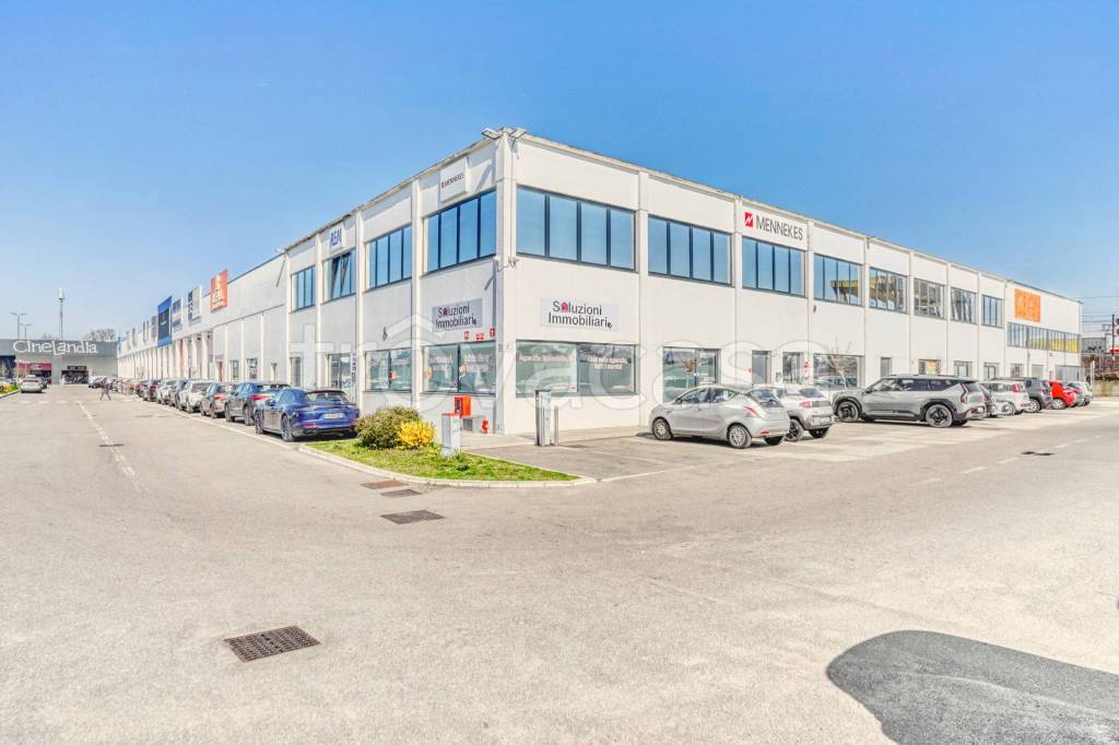 ufficio in affitto a Busto Arsizio