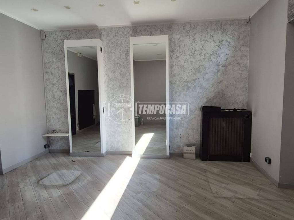 negozio in affitto a Busto Arsizio