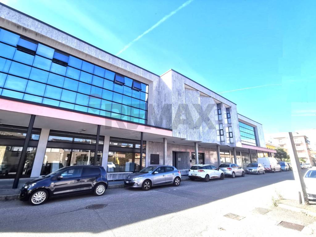 ufficio in affitto a Busto Arsizio