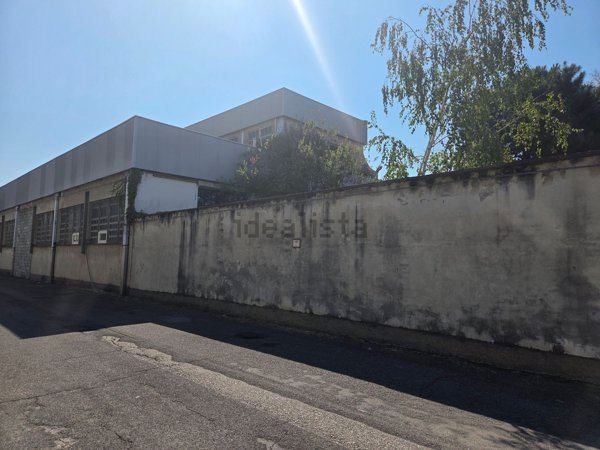 capannone in affitto a Busto Arsizio