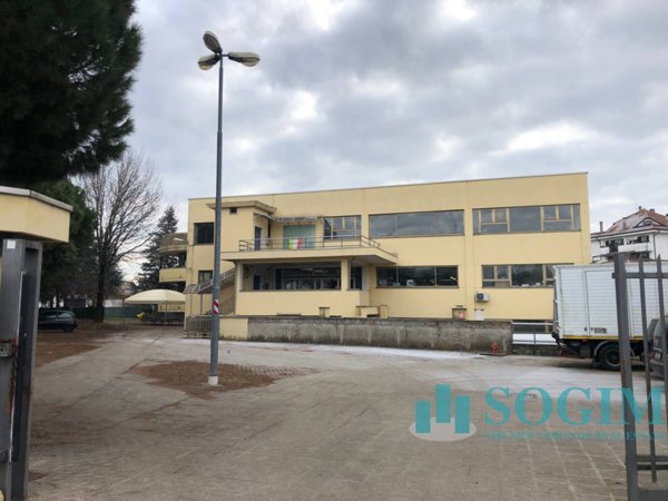capannone in affitto a Busto Arsizio