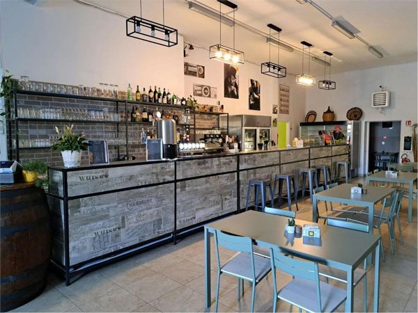 locale commerciale in affitto a Busto Arsizio in zona Borsano